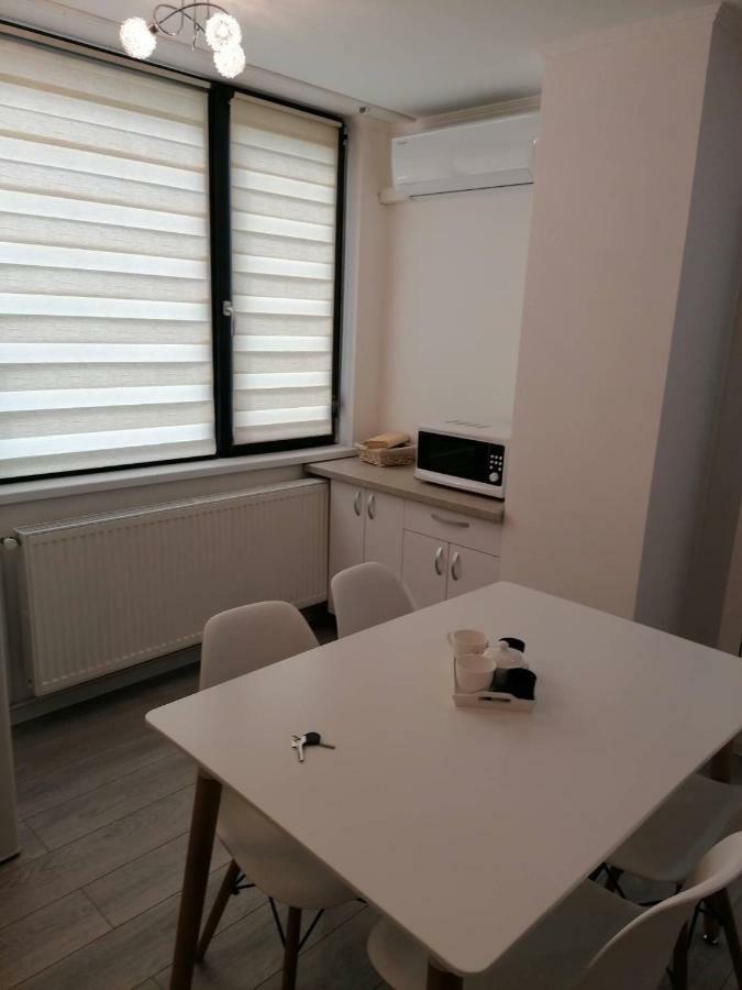 White Studio Daire Kaloşvar Dış mekan fotoğraf